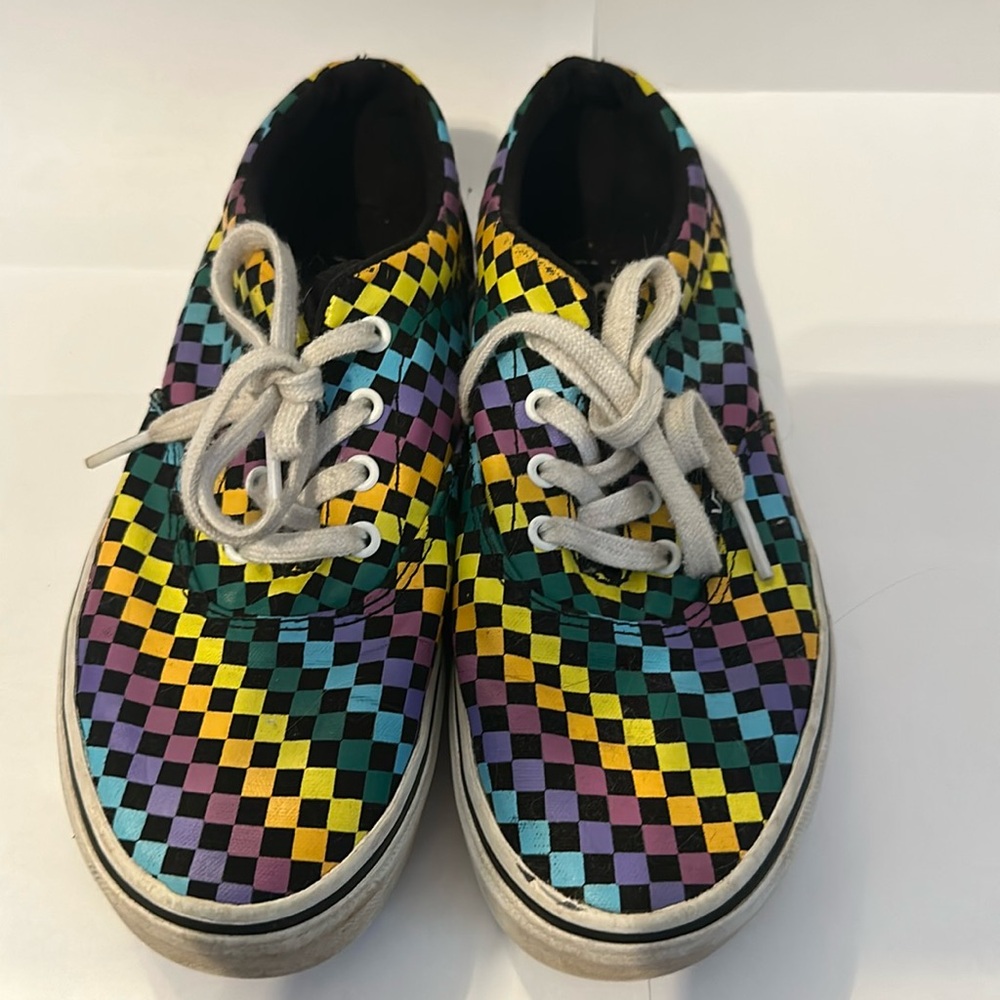 Vans Doheny Rainbow Checker big girls 2 Kids' Shoes used